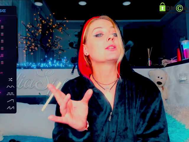 Sendung Screenshots _JuliaSpace_