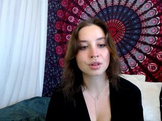 Erotischer Video -Chat AdalynGlow