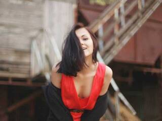 Erotischer Video -Chat AdeliNathan