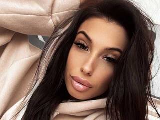 Erotischer Video -Chat AdriaRae18