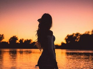 Erotischer Video -Chat AlahiaMonroe