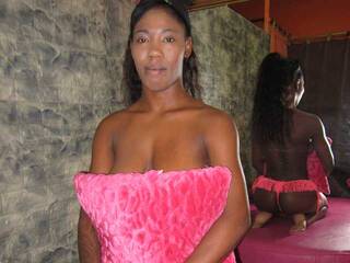 Erotischer Video -Chat ALEJAEBONY