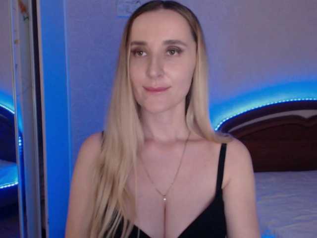 Fotos Alina-Lovely Hey I am Alina!Lovense on,works from 10 tk. c2c 40 tk . Clic love. HELP ME PUT MY CAMSCORE HIGH TIP 2 TK MANY TIMES HELP ME WITH TOP TIP ME 100 TK