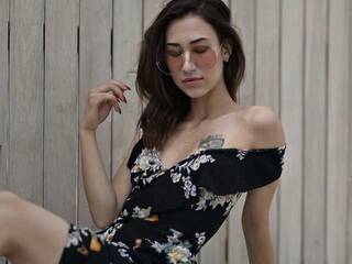 Erotischer Video -Chat AlinaWOW