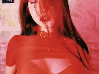 Erotischer Video -Chat AliseEdward