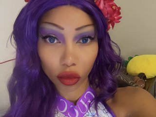 Erotischer Video -Chat AllaStrange