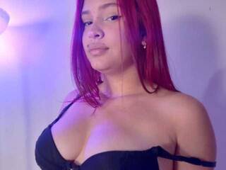 Erotischer Video -Chat Alyson-red