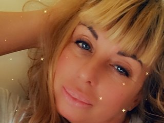 Erotischer Video -Chat Amily_Kiss