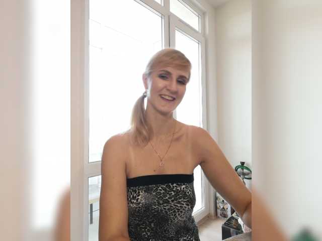 Fotos Besenok05 Hello everyone, I'm Nastya. You please me, I will please you)). Lovens from 2tkn, strongest vibration 110tkn. Don't forget to put love, it's free. Dildo in private or group