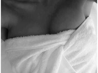 Erotischer Video -Chat Angie-Delores