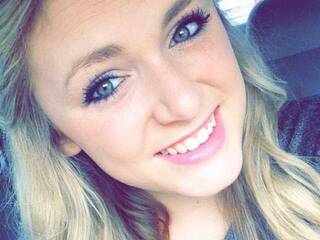 Erotischer Video -Chat AnMayX