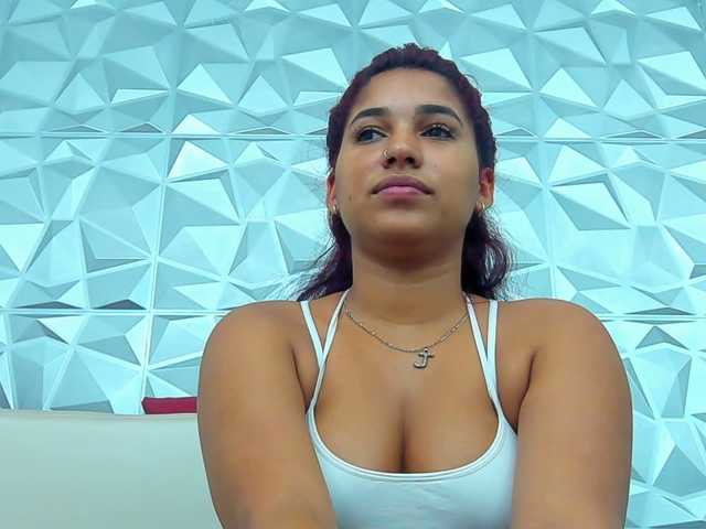 Fotos AnnyeGrace Happy Tuesday Vibes, Tip im so excited for being here with all of you, please make sure to fllow me and tip em for any special request, Make me CUM at Goal #latina#taned#bigass