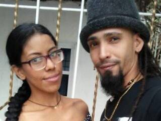 Erotischer Video -Chat AprilAndScott