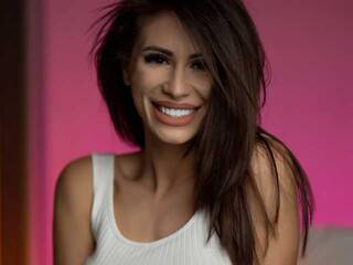 Erotischer Video -Chat AryaLopes