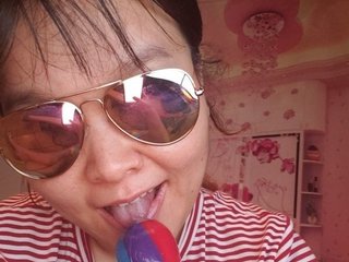 Erotischer Video-Chat Asian18USA
