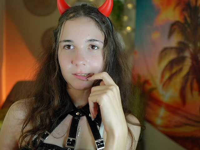 Fotos AvaTaylor Happy halloween!! #petite #naughty #cute #brunette #18 Let me be your cute devil tonigh