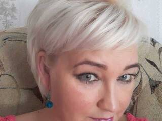 Erotischer Video -Chat Avrora-X-