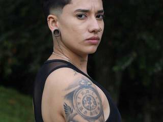 Erotischer Video -Chat axelrouse777