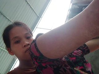Erotischer Video -Chat Babynhi90