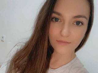 Erotischer Video -Chat Latifaaaa