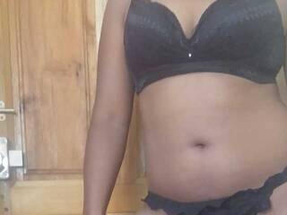 Erotischer Video -Chat Bhumii