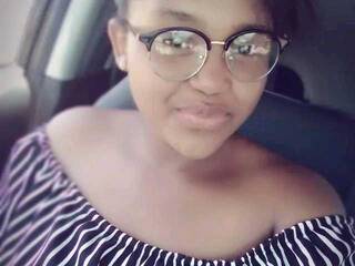 Erotischer Video -Chat BigAssnyash27