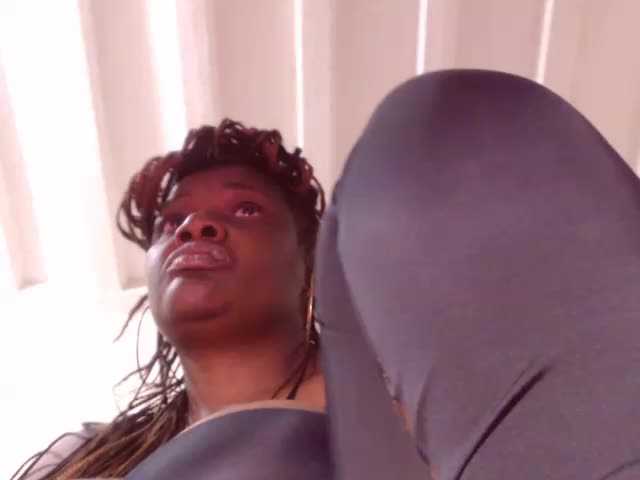 Sendung Screenshots BigBustyBlack