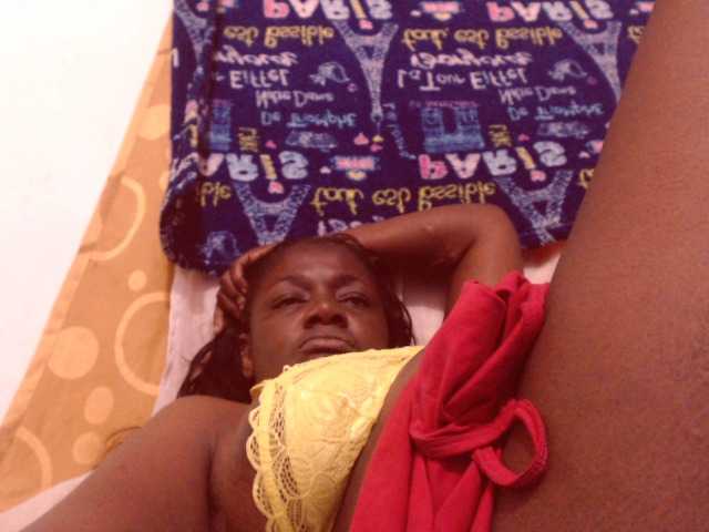 Sendung Screenshots BigBustyBlack