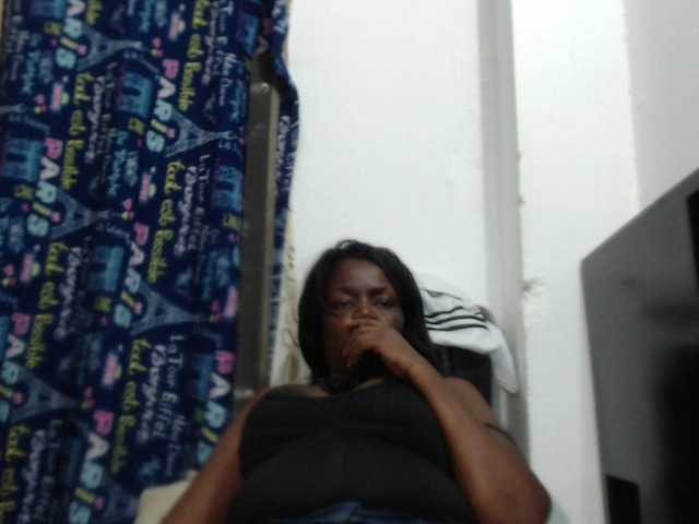 Sendung Screenshots BigBustyBlack