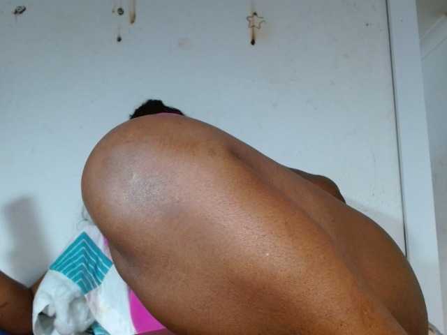 Sendung Screenshots BigBustyBlack