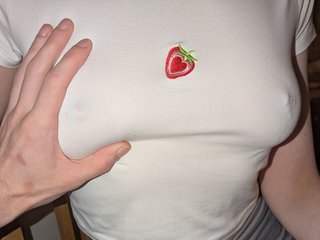 Erotischer Video -Chat Almond_milk