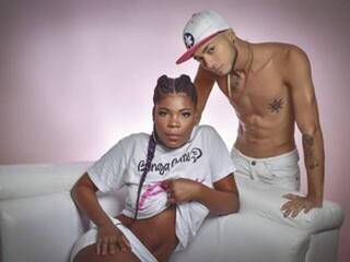 Erotischer Video -Chat Candy-n-Aron