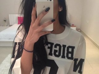 Erotischer Video -Chat Caroline-Kitty