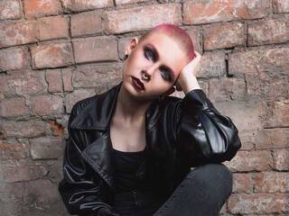 Erotischer Video -Chat chainmailgirl