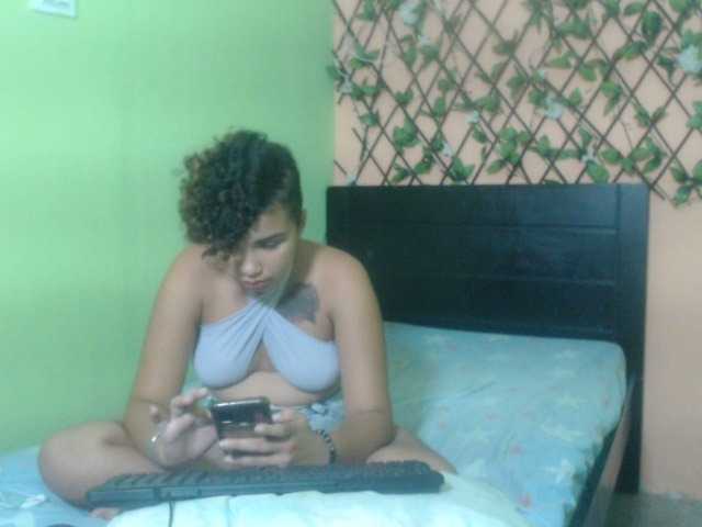 Fotos chakira20 hello guys happy night lets have fun show fantastic new latin girl