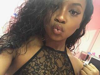 Erotischer Video -Chat charliebarbie