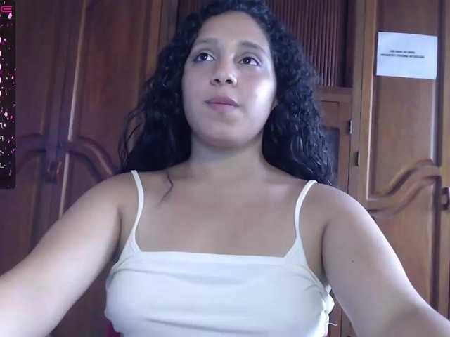 Fotos ClaireWilliams ARE YOU READY TO CUM TILL GET DRY? CUZ I DO. DO NOT MISS MY SHOWS, YOU WON'T REGRET DADDY #lovense #ass #latina #boobs #chatting #games #curvy