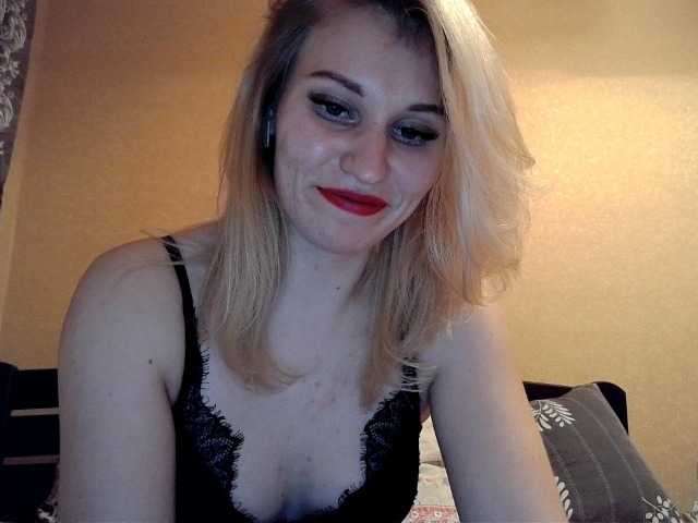 Fotos CuddliesBlond Hey guys!:) Goal- #Dance #hot #pvt #c2c #fetish #feet #roleplay Tip to add at friendlist and for requests!