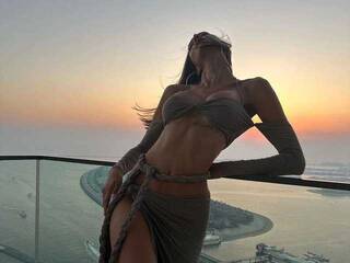 Erotischer Video -Chat Cum4Lydia