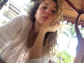 Erotischer Video-Chat Curly-Kissy