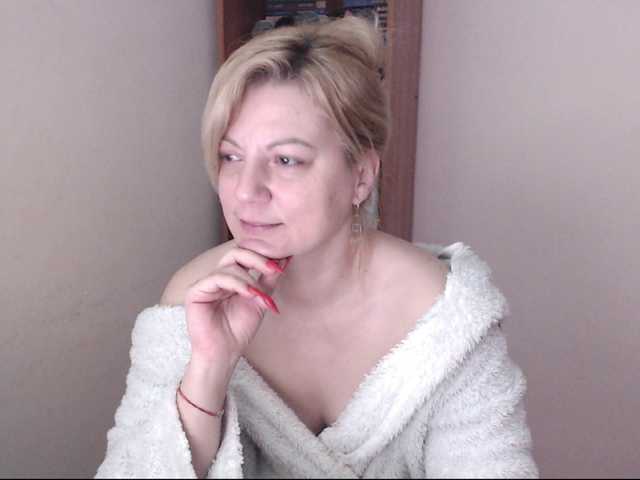 Fotos BeautyMilf Hello, LOVENSE LUSH ON /pussy/boobs/smile/PM-10/Tits-60/Ass-70/ Stand up-80/watch your cam 188/Topless-600/Naked-888/Play-1010/Play toy-1800