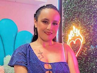 Erotischer Video -Chat danna-mature19