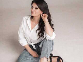 Erotischer Video -Chat DarinaKarlotta