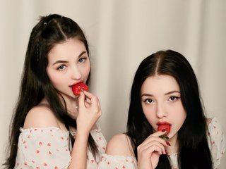 Erotischer Video -Chat DoubleTrouble4Daddy