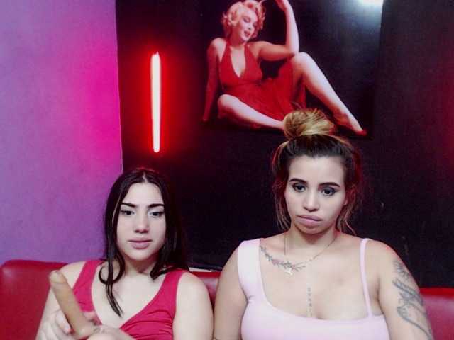 Fotos duosexygirl hi welcome to our room, we are 2 latin girls, we wanna have some fun, send tips for see tittys, asses. kisses, and more