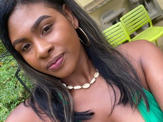 Erotischer Video-Chat EbonyyQueenn