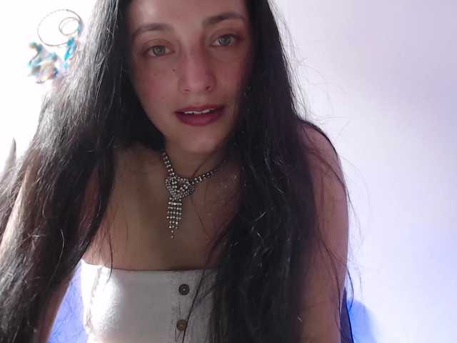 Fotos elizabetheyes latina #hairy #feet #teen #daddy #bigboobs Im a cutie and naughty girl PLease make me feel good. Lovense on