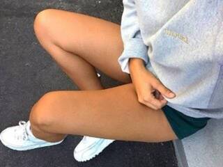 Erotischer Video -Chat EllaShinee