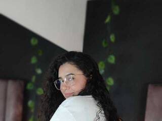 Erotischer Video -Chat Emiilyy-gomez