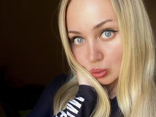 Erotischer Video -Chat EmillyaW1